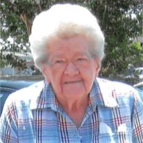 Earline Russell - Photo 2