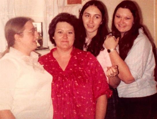 Rebecca "Becky" Lange - Photo 32