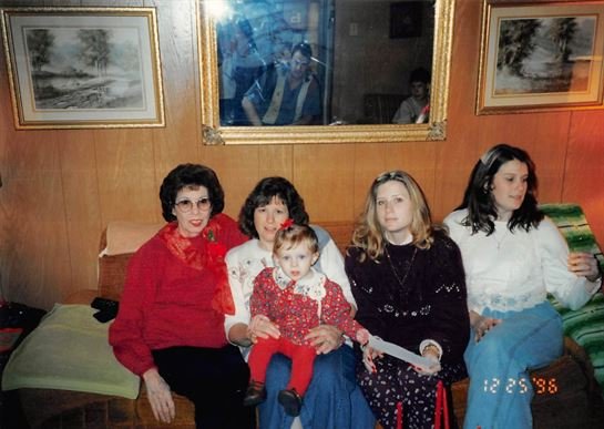 Milly S. Arnold - Photo 10