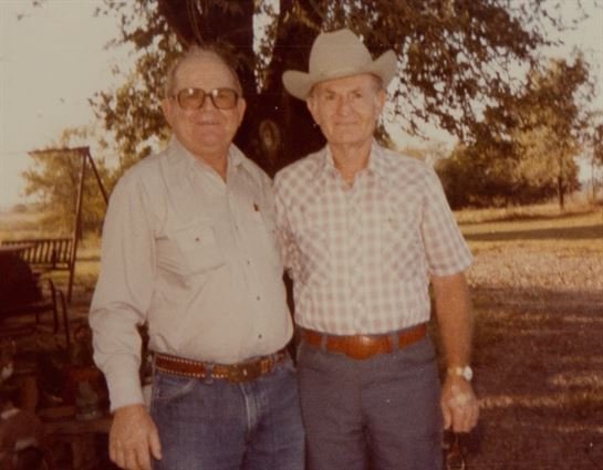 Lester Ray Robins - Photo 16