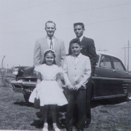 Lester Ray Robins - Photo 67