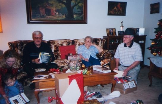 Lester Ray Robins - Photo 77