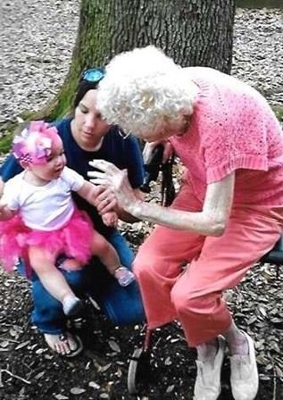 Dorothy Mae Thomas - Photo 35