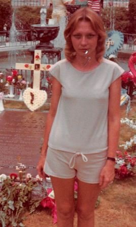 Debra Hebert - Photo 53