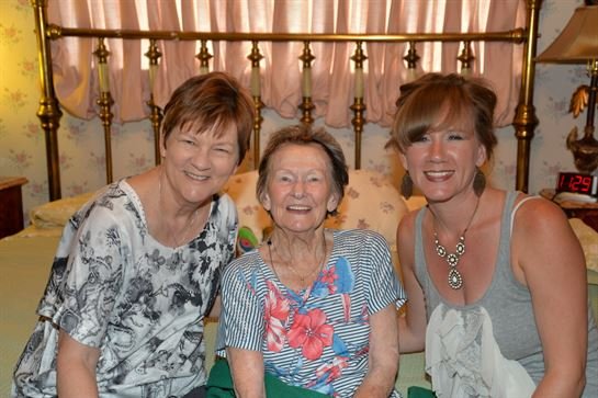 Laura Alice Hughes Clary - Photo 6