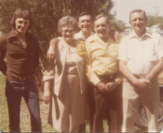 Olan Ray Sanders - Photo 33