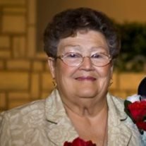 Elmarie Harrison McKay - Photo 2