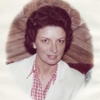 Flora Franceine Tuppen - Photo 2