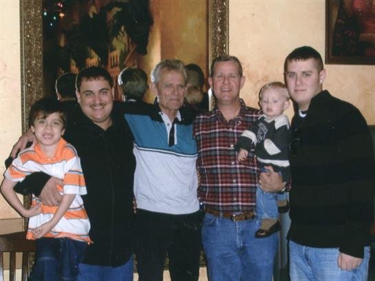 Claud Eddie Gossett - Photo 2