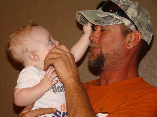 Johnny Leslie Barton - Photo 4