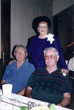 Melvin E. Ohnheiser - Photo 3