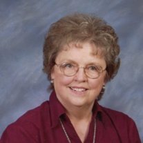 Shirley Smith - Photo 2