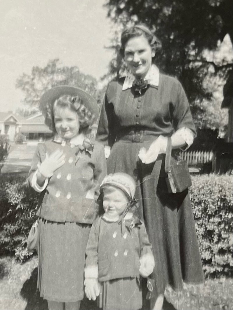 Janelle Wallace Ramsey - Photo 7