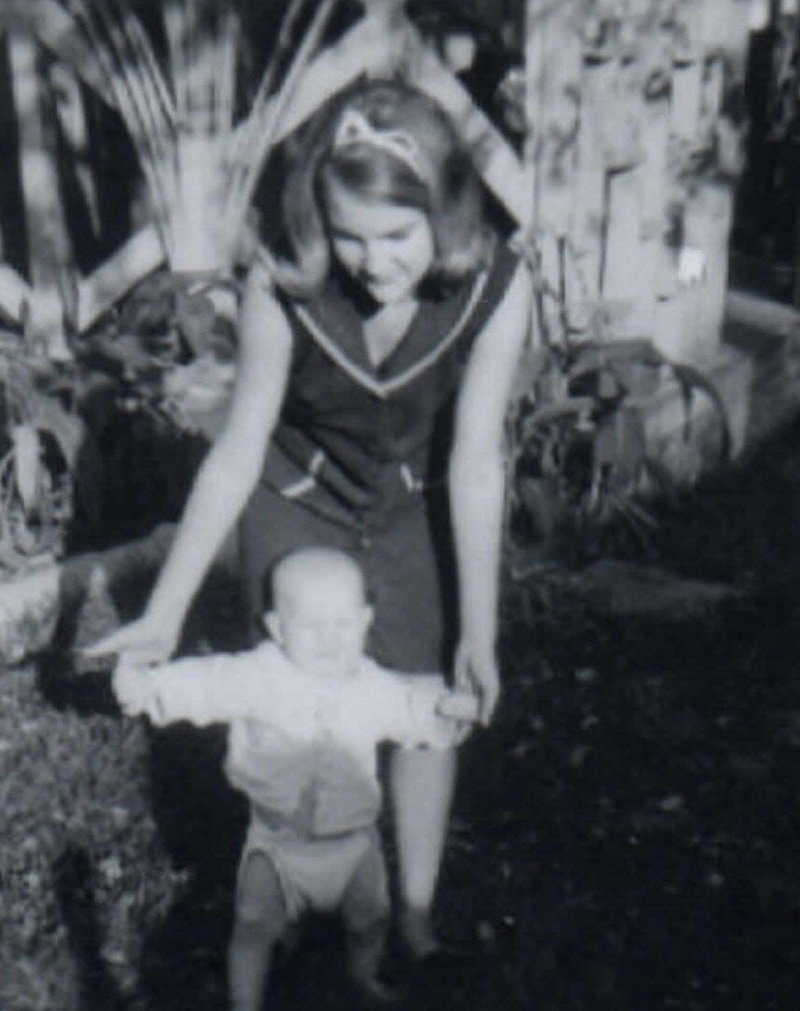 Stephen Roy Lawrence - Photo 54