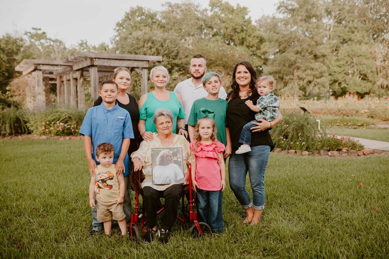 Violet Lorraine Hunt - Photo 4