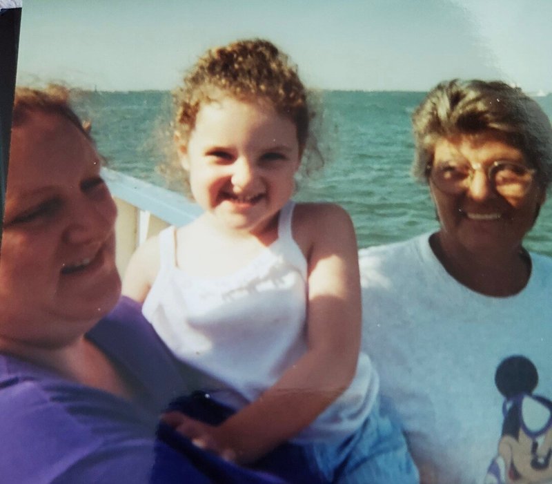 Violet Lorraine Hunt - Photo 13