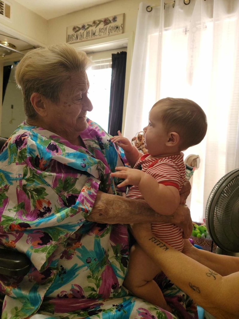 Violet Lorraine Hunt - Photo 43