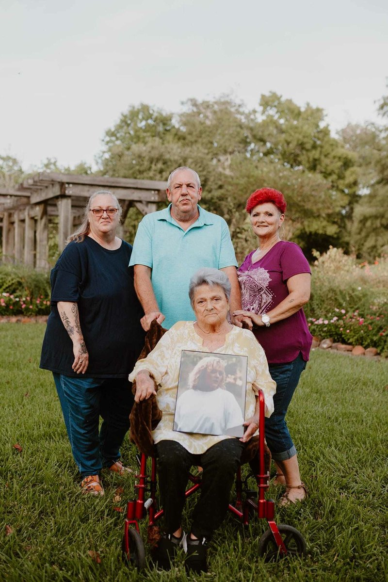 Violet Lorraine Hunt - Photo 53