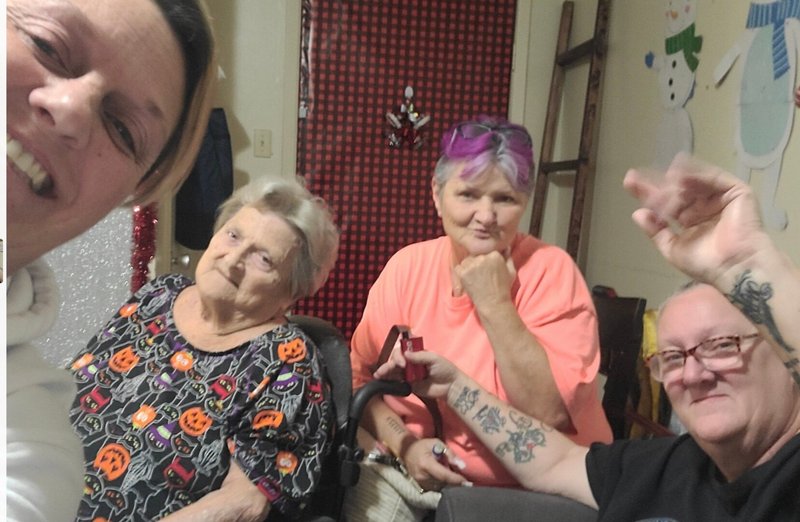 Violet Lorraine Hunt - Photo 62