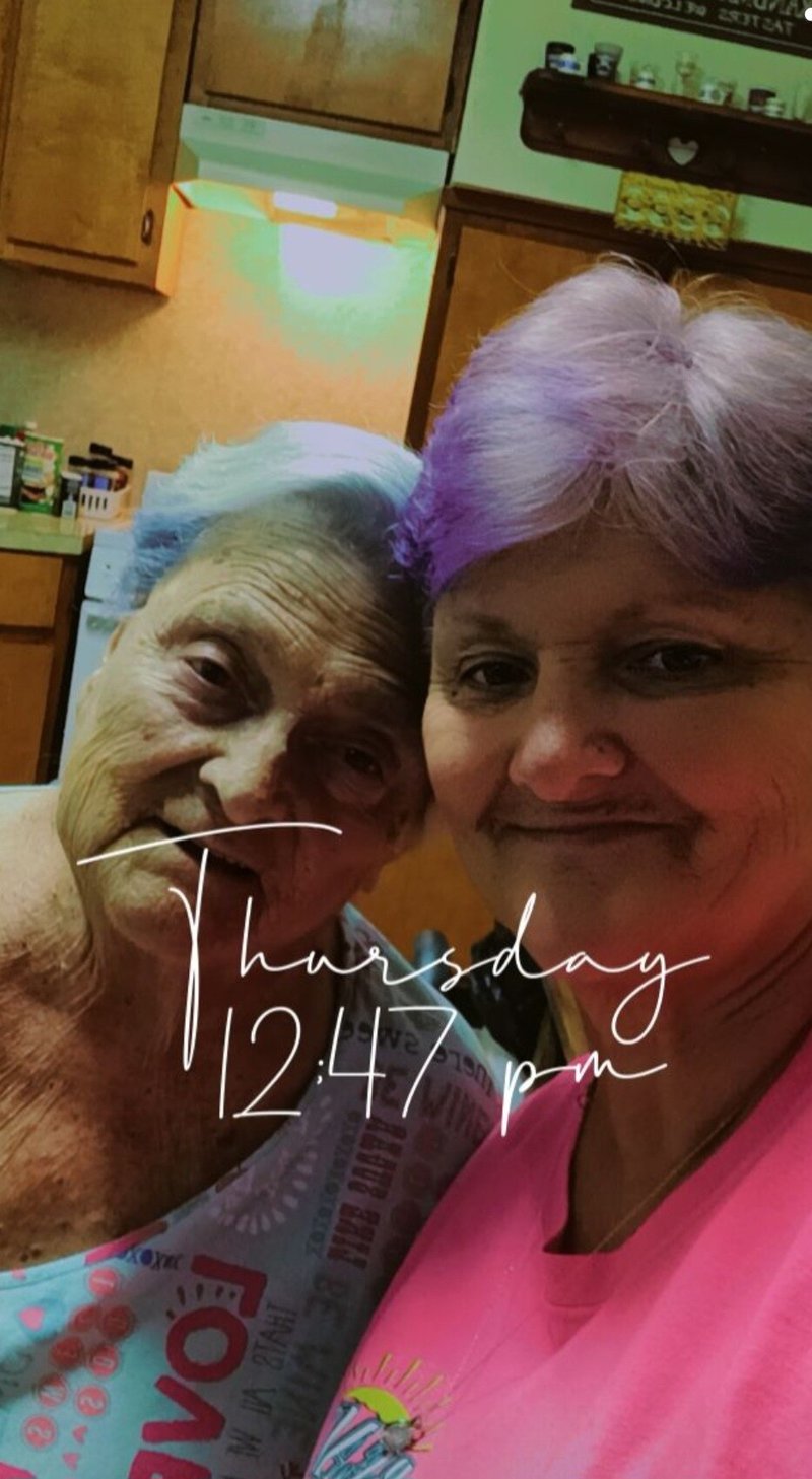 Violet Lorraine Hunt - Photo 73