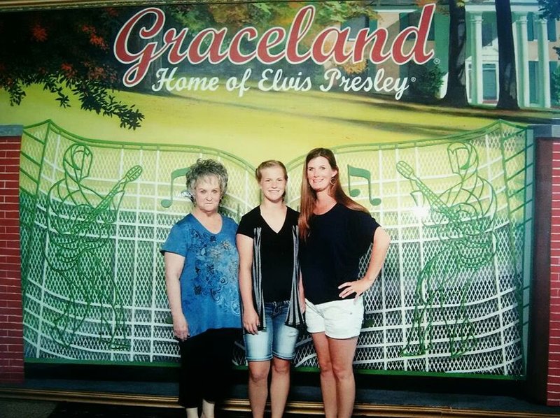 Stacy Darlene Menard - Photo 200