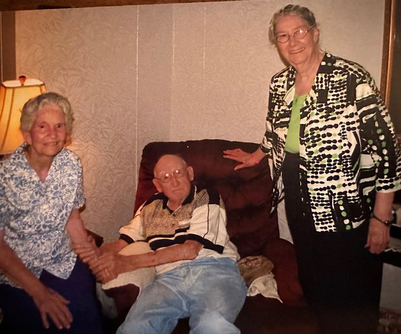 Mollie Elaine Willis - Photo 41