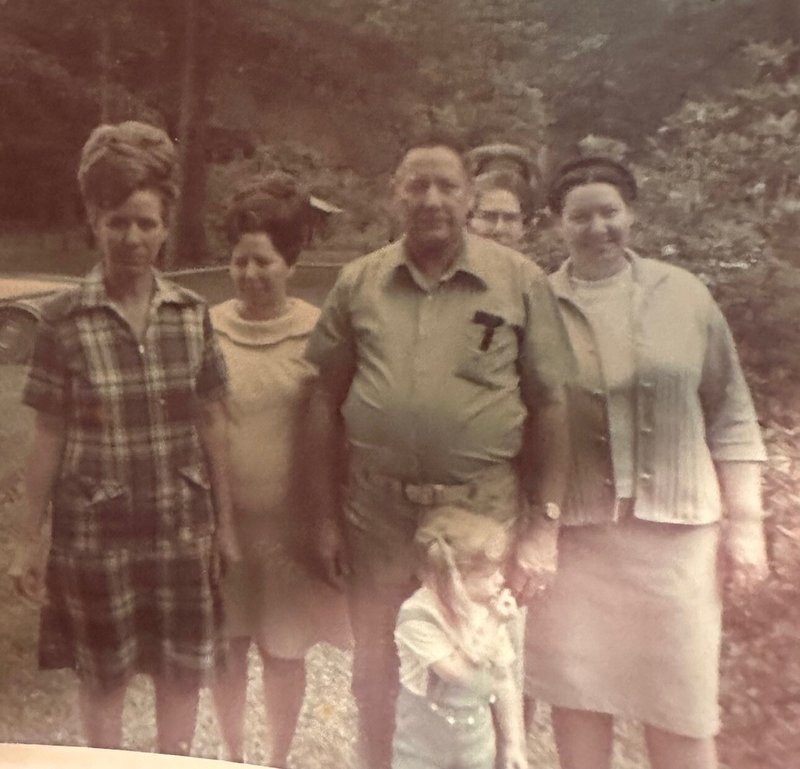 Mollie Elaine Willis - Photo 44