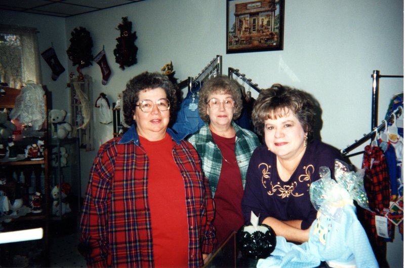 Sylvia Ann Mires - Photo 2