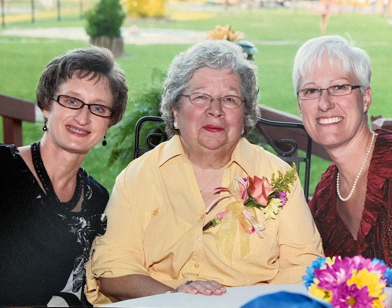 Sylvia Ann Mires - Photo 11