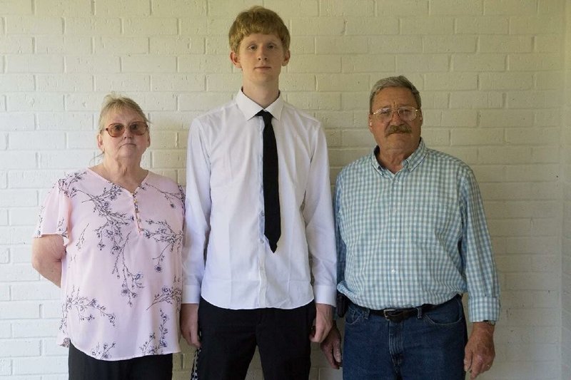 Deborah Helen McAbee - Photo 3