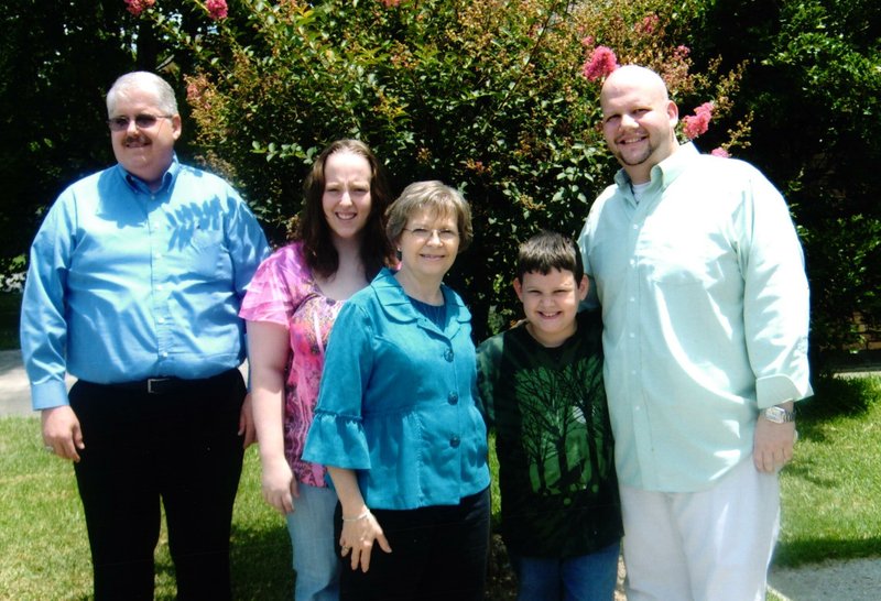 Linda Kay Robertson - Photo 17