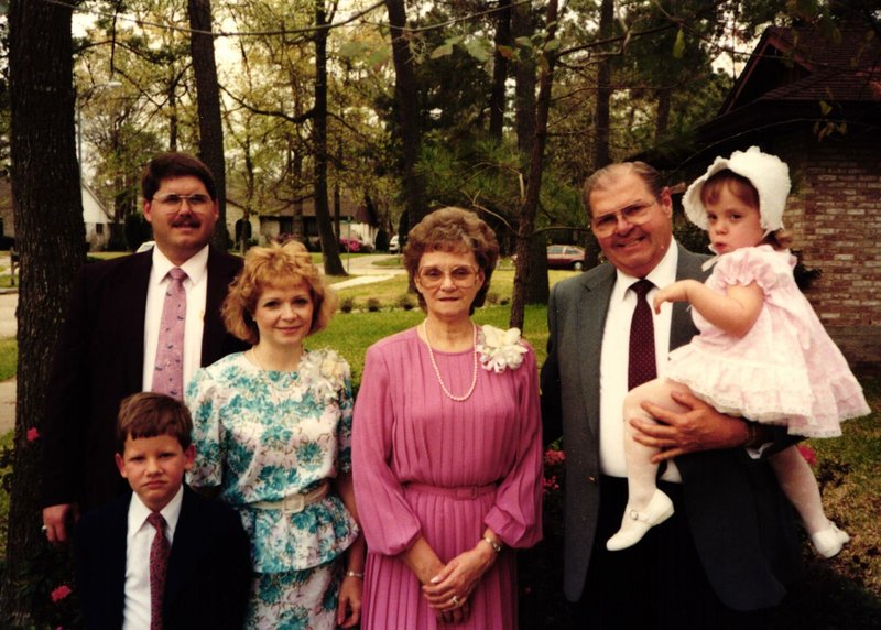 Linda Kay Robertson - Photo 33