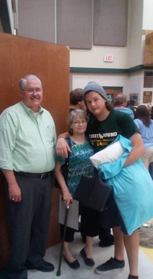 Linda Kay Robertson - Photo 60