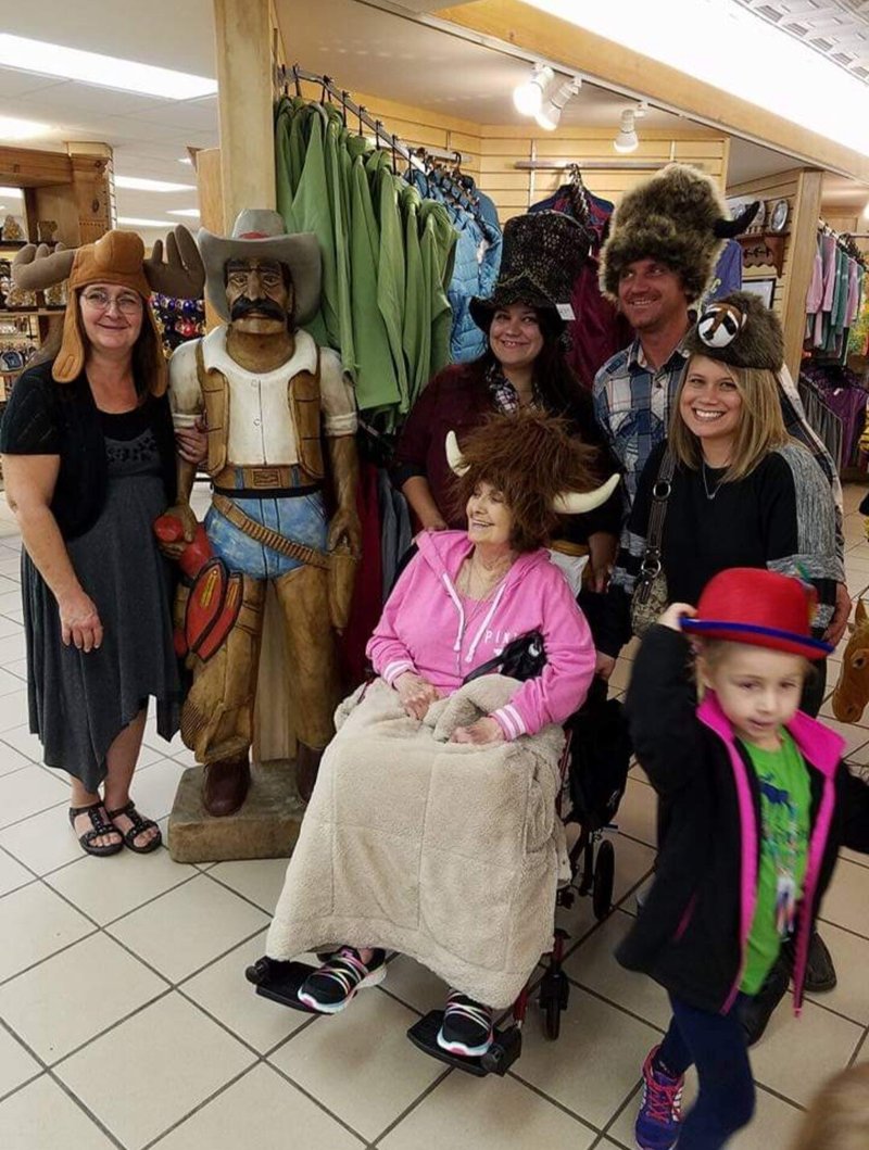 Zilda Sue Darby-Bland - Photo 32