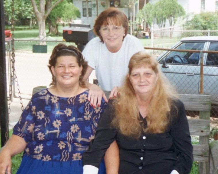 Denise Yvonne Broussard - Photo 6