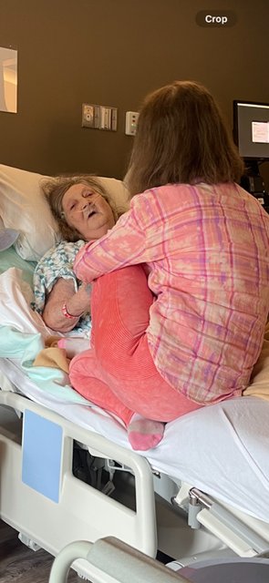 Denise Yvonne Broussard - Photo 8