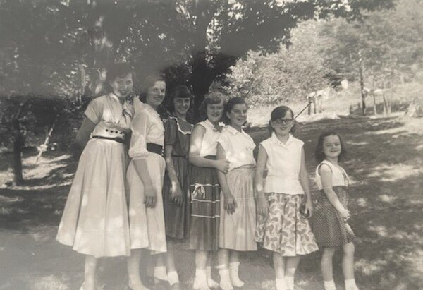 Carolyn Yvonne Ingram - Photo 90