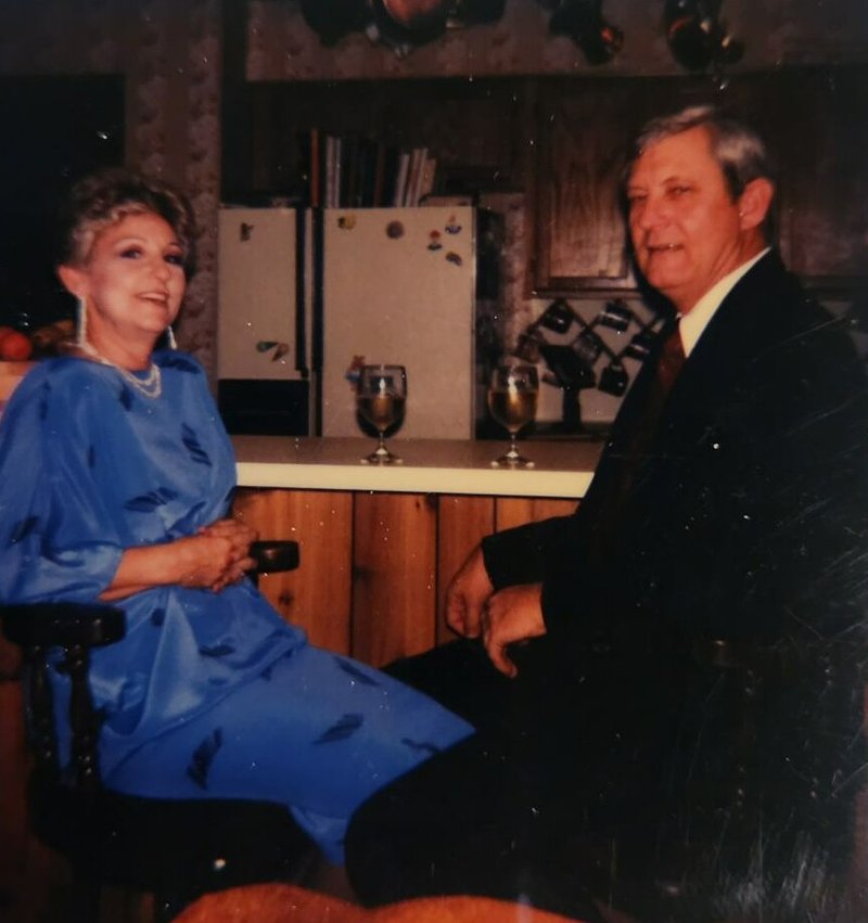 Robert "Bobby" Moore - Photo 8