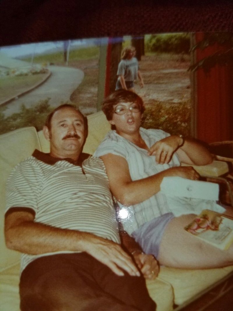 Robert "Bobby" Moore - Photo 13