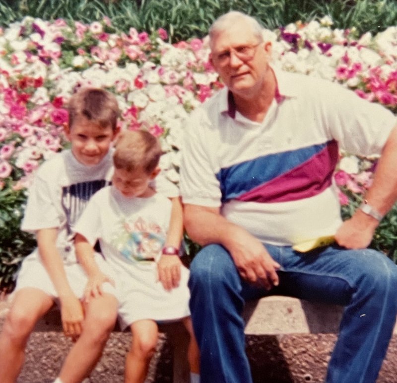 Robert "Bobby" Moore - Photo 11