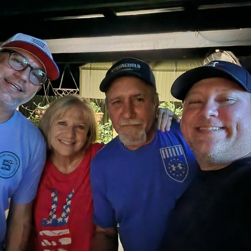 Robert "Bobby" Moore - Photo 17