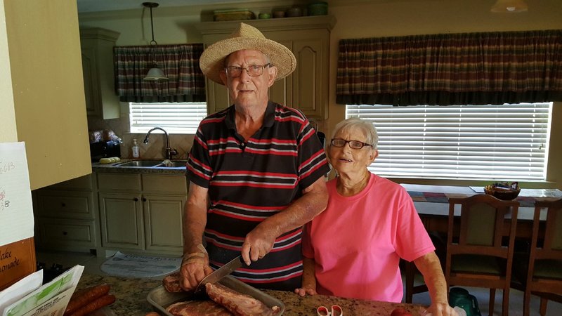 Robert "Bobby" Moore - Photo 25