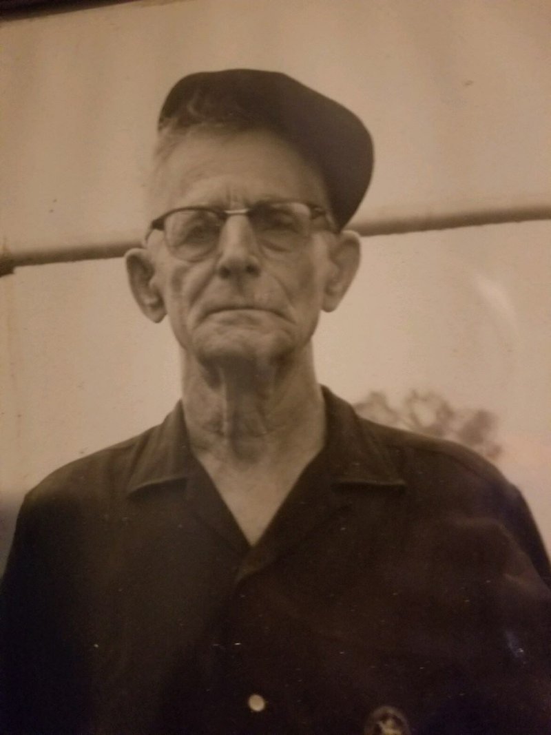 Robert "Bobby" Moore - Photo 49