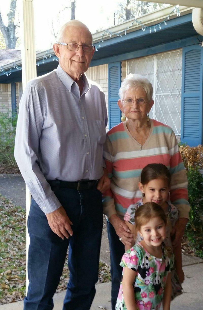 Robert "Bobby" Moore - Photo 57