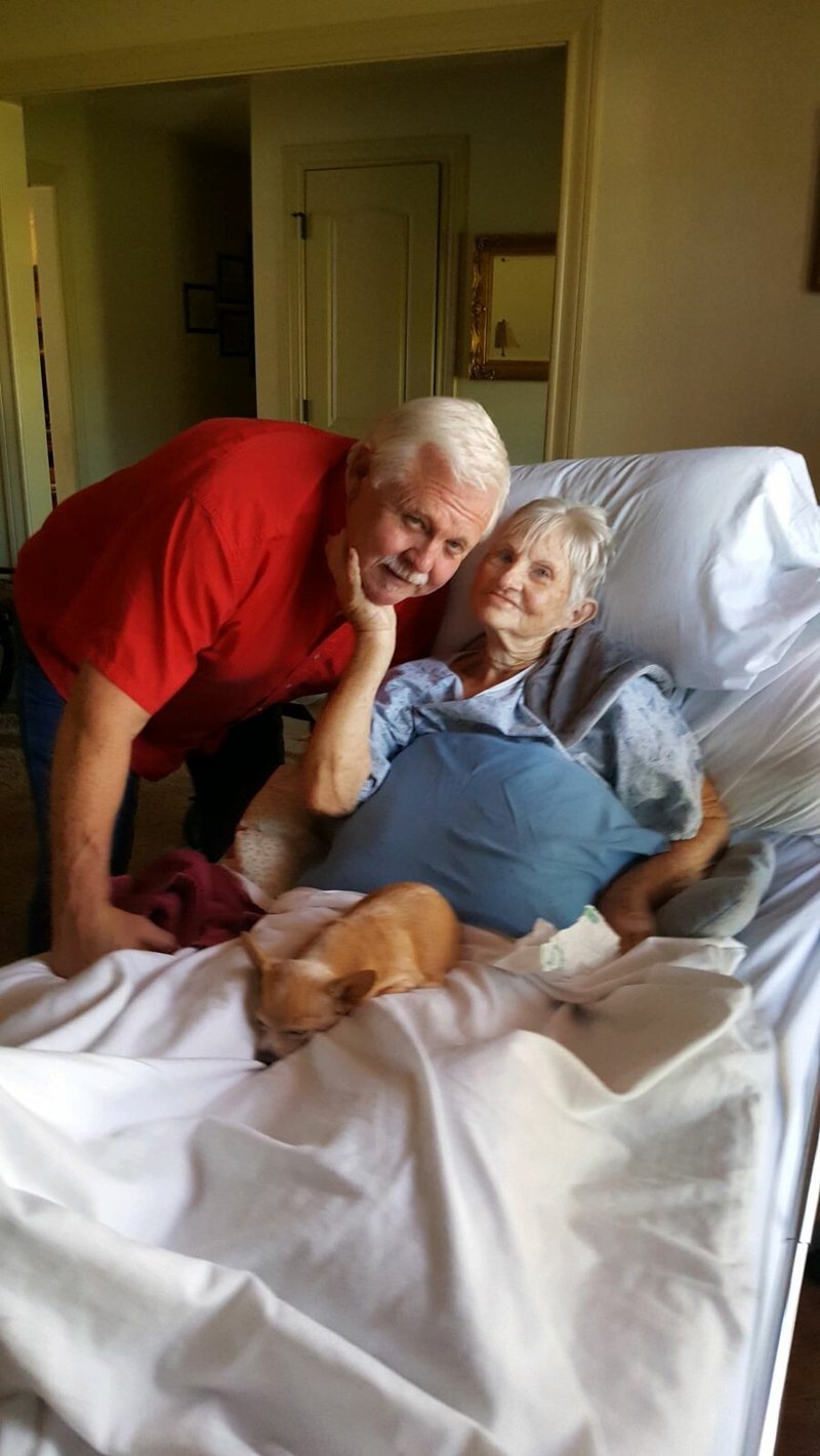 Robert "Bobby" Moore - Photo 84