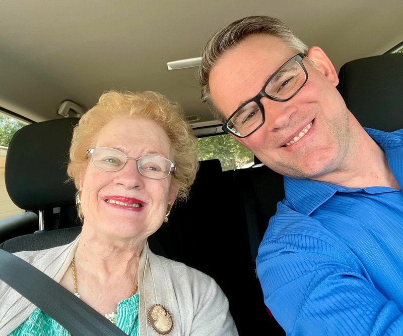 Rebecca Mason Flickinger - Photo 6