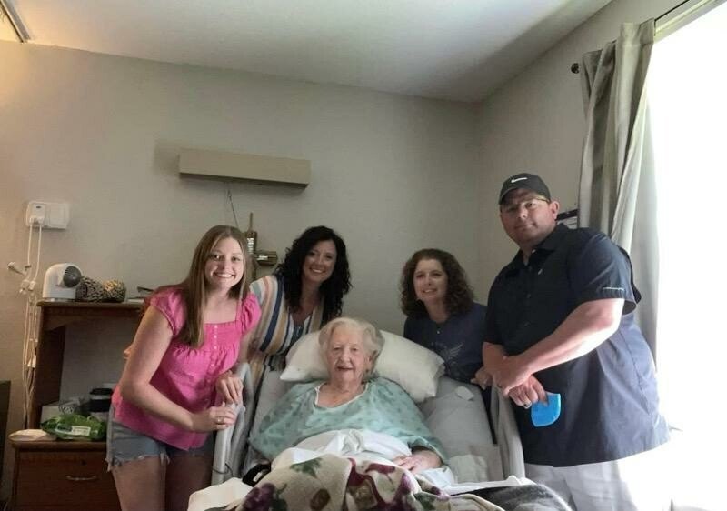 Martha Stephenson Manning Vandenberg - Photo 61