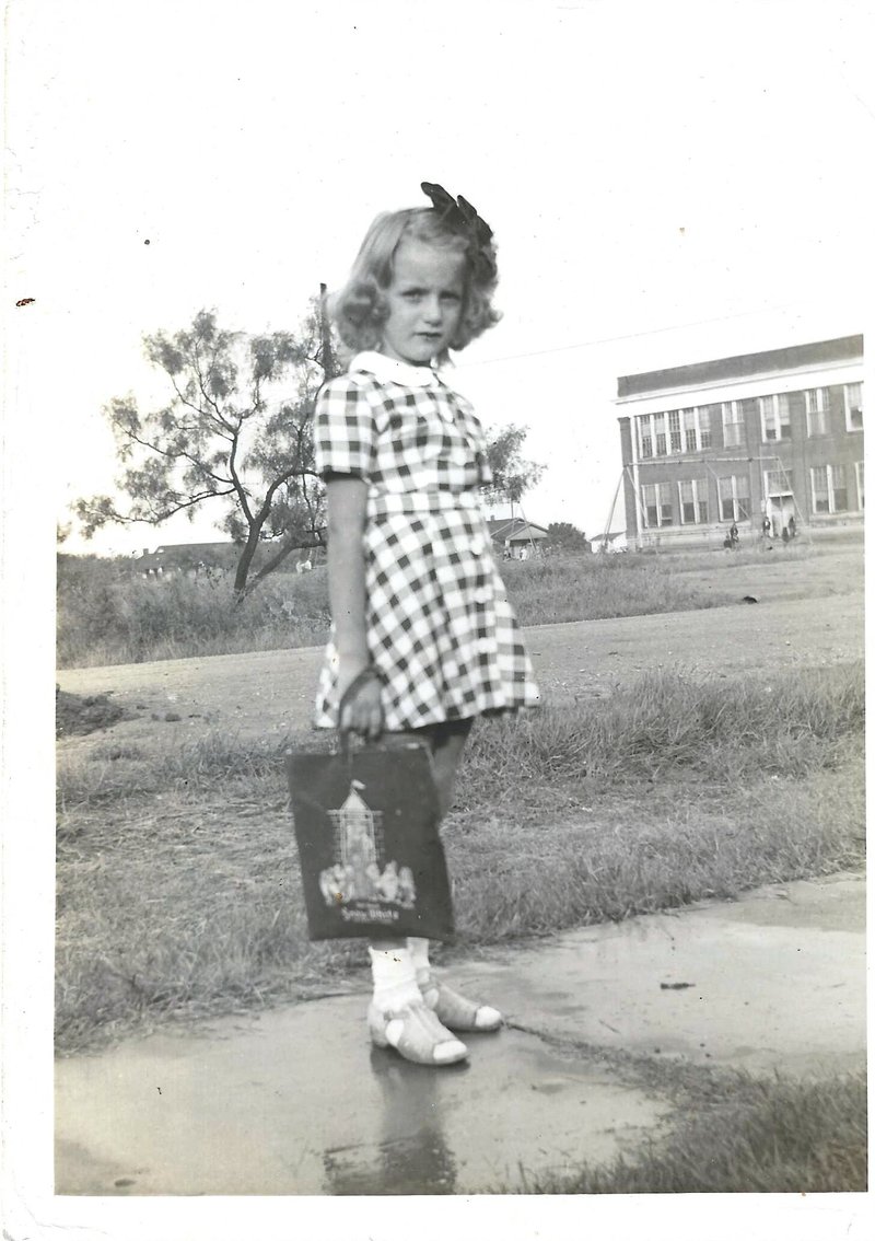 Stella Mae "Katie" Mulhollan - Photo 20