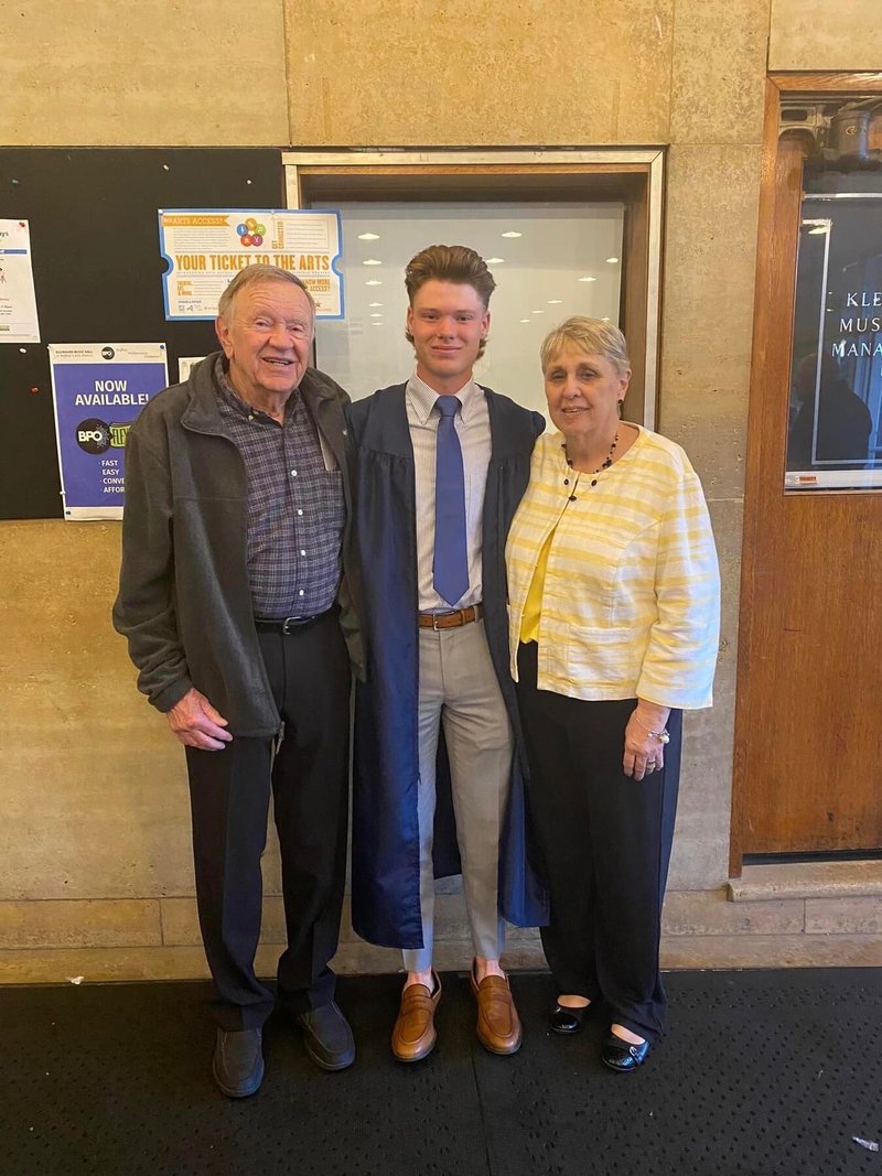 Dennis Leonard Cerkiewicz - Photo 8