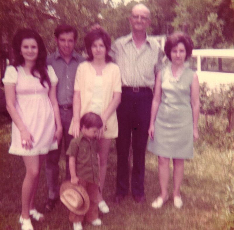 Theresa Delores Swift - Photo 11